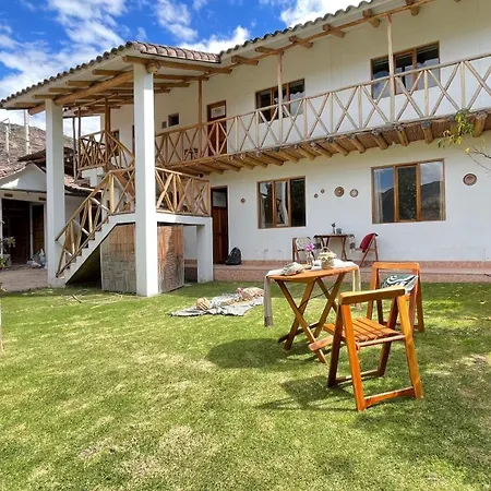 Casa Paqocha Urubamba - Hotel & Garden - Shared Kitchen And Hot Water