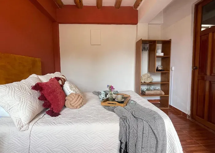 ゲストハウス Casa Paqocha - & Garden - Shared Kitchen And Hot Water ウルバンバ