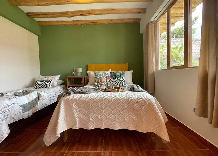 Casa Paqocha - & Garden - Shared Kitchen And Hot Water ウルバンバ