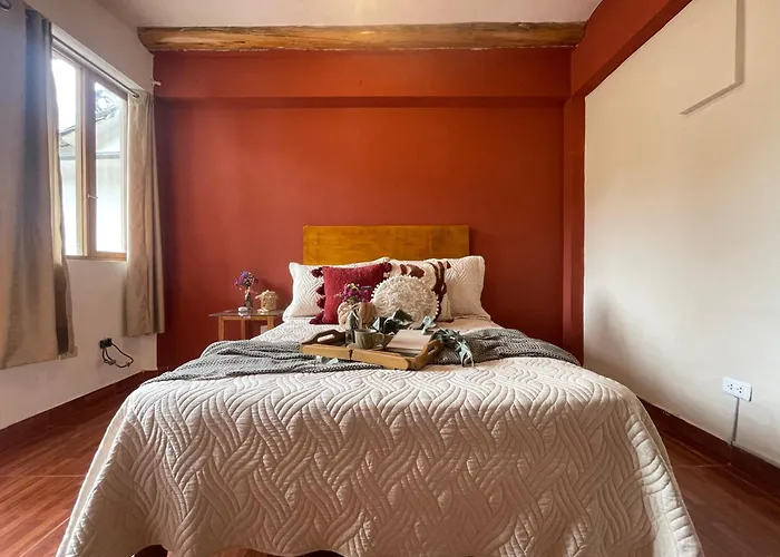 ゲストハウス Casa Paqocha - & Garden - Shared Kitchen And Hot Water 4*