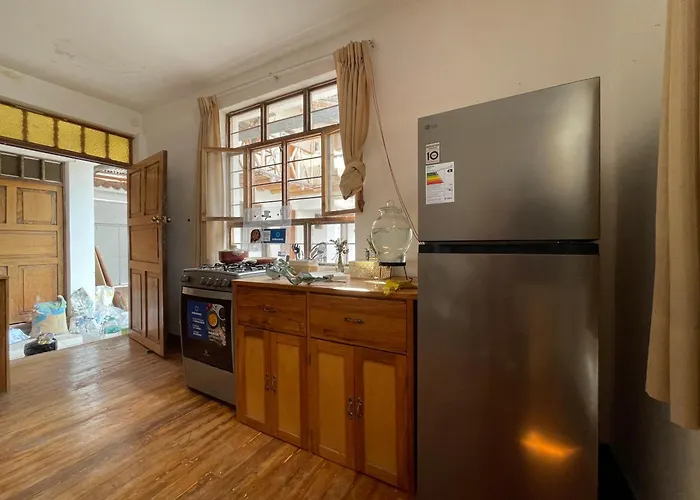 ゲストハウス Casa Paqocha - & Garden - Shared Kitchen And Hot Water 4*