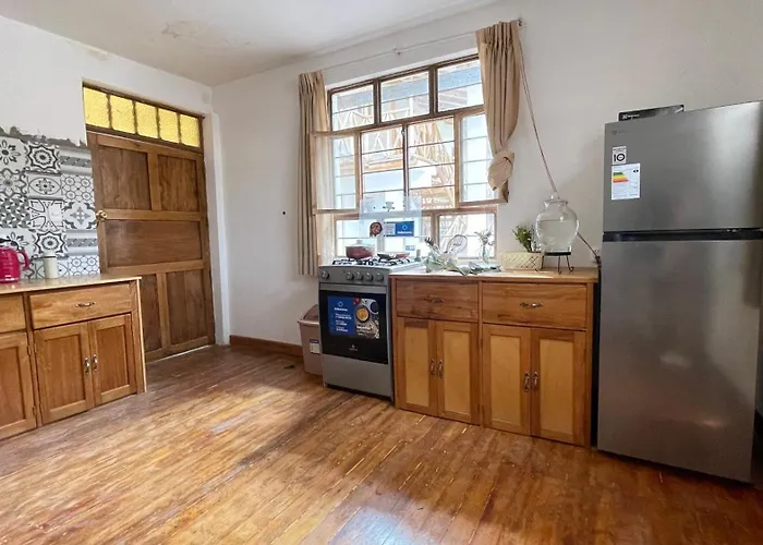 Casa Paqocha - & Garden - Shared Kitchen And Hot Water ウルバンバ