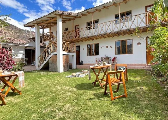 Casa Paqocha - & Garden - Shared Kitchen And Hot Water ウルバンバ