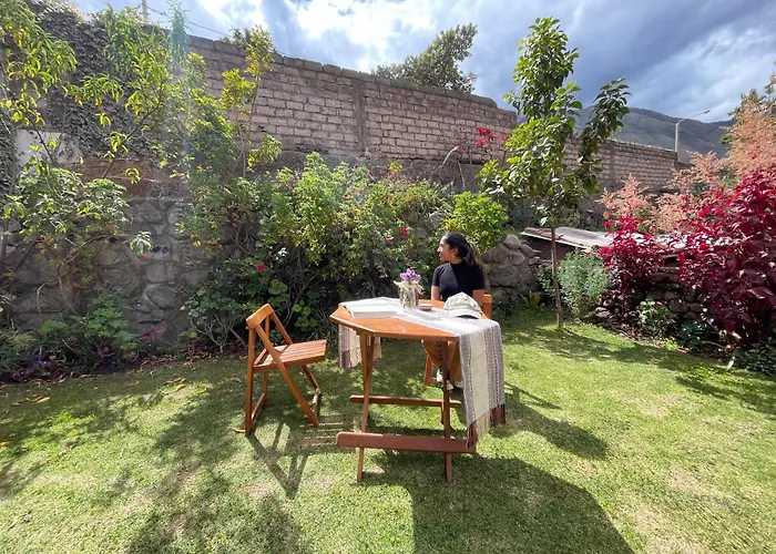 Casa Paqocha - & Garden - Shared Kitchen And Hot Water ゲストハウス ウルバンバ